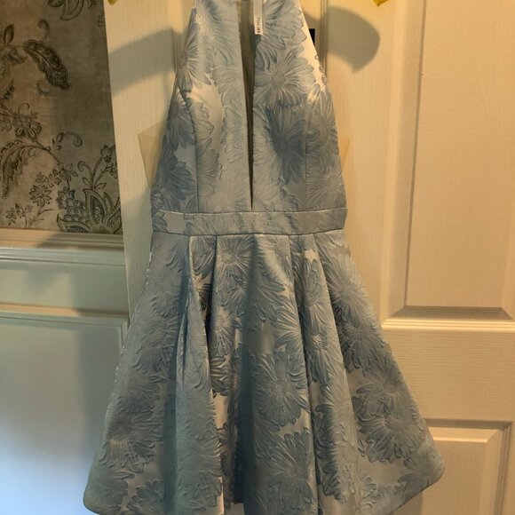 Sherri Hill Dress Size 4 - Picture 2 of 5